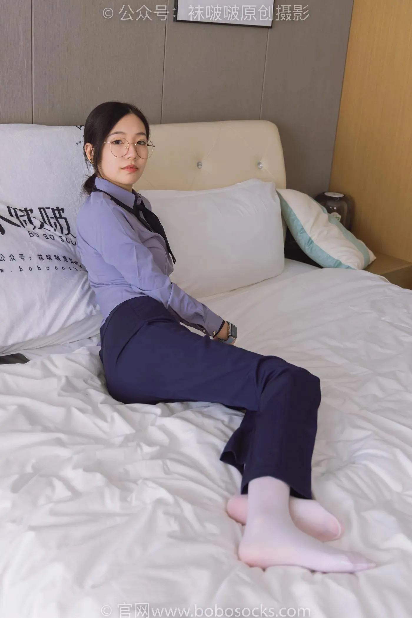 [BoBoSocks袜啵啵]NO.178 小甜豆-高跟鞋、厚白丝、ol风裤里丝 [140P]插图
